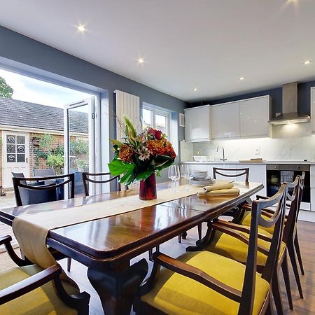 14 Oxford Mews - 5 Star Living For Up To 10 People Villa Саутхамптън Екстериор снимка