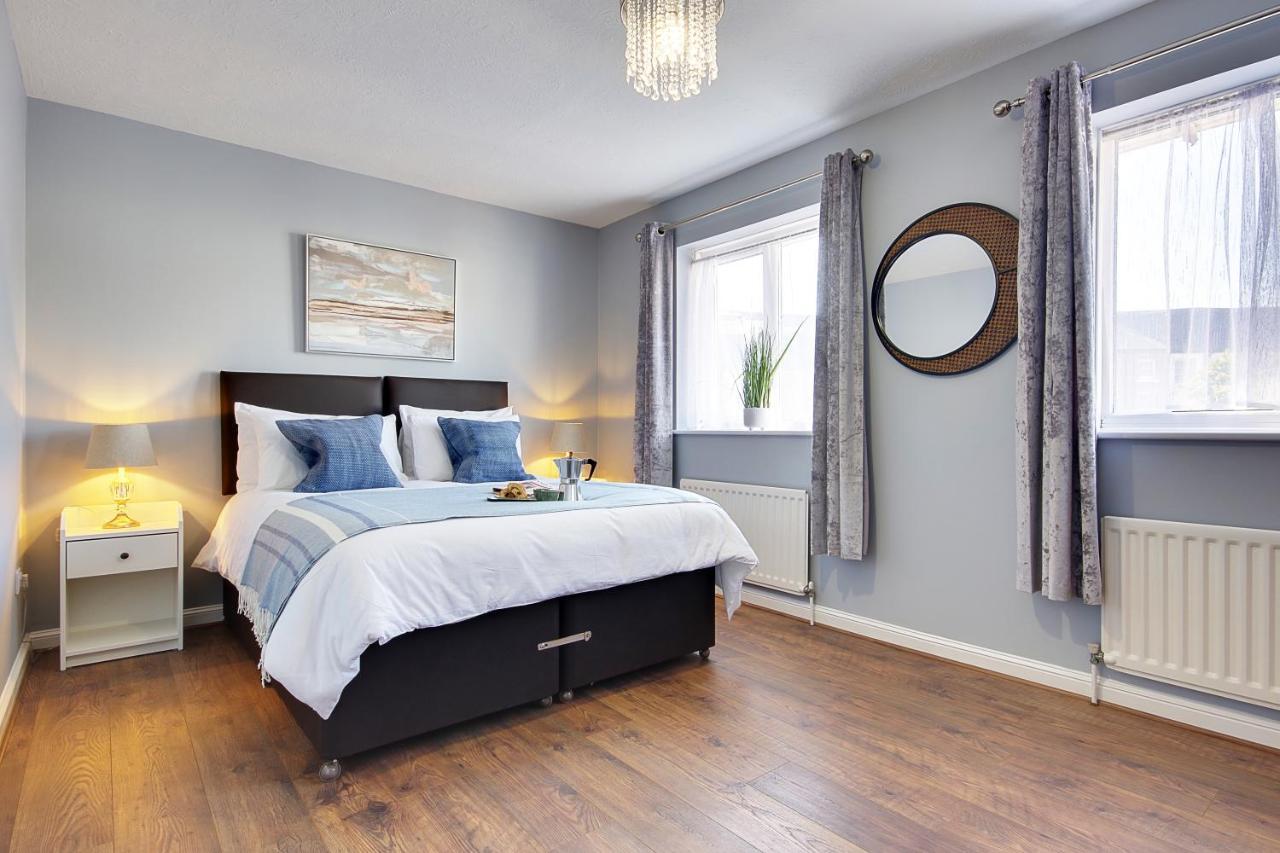 14 Oxford Mews - 5 Star Living For Up To 10 People Villa Саутхамптън Екстериор снимка