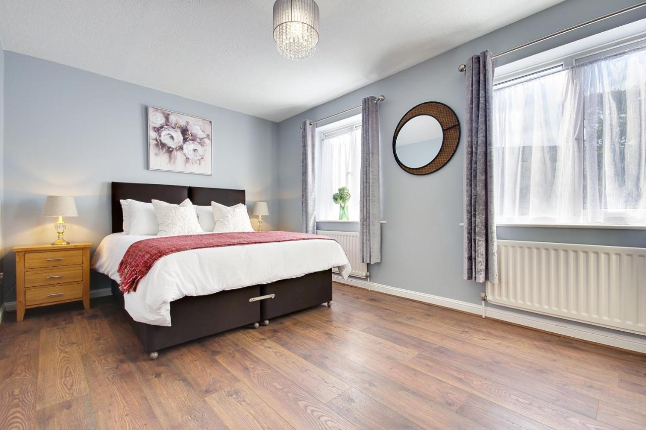14 Oxford Mews - 5 Star Living For Up To 10 People Villa Саутхамптън Екстериор снимка