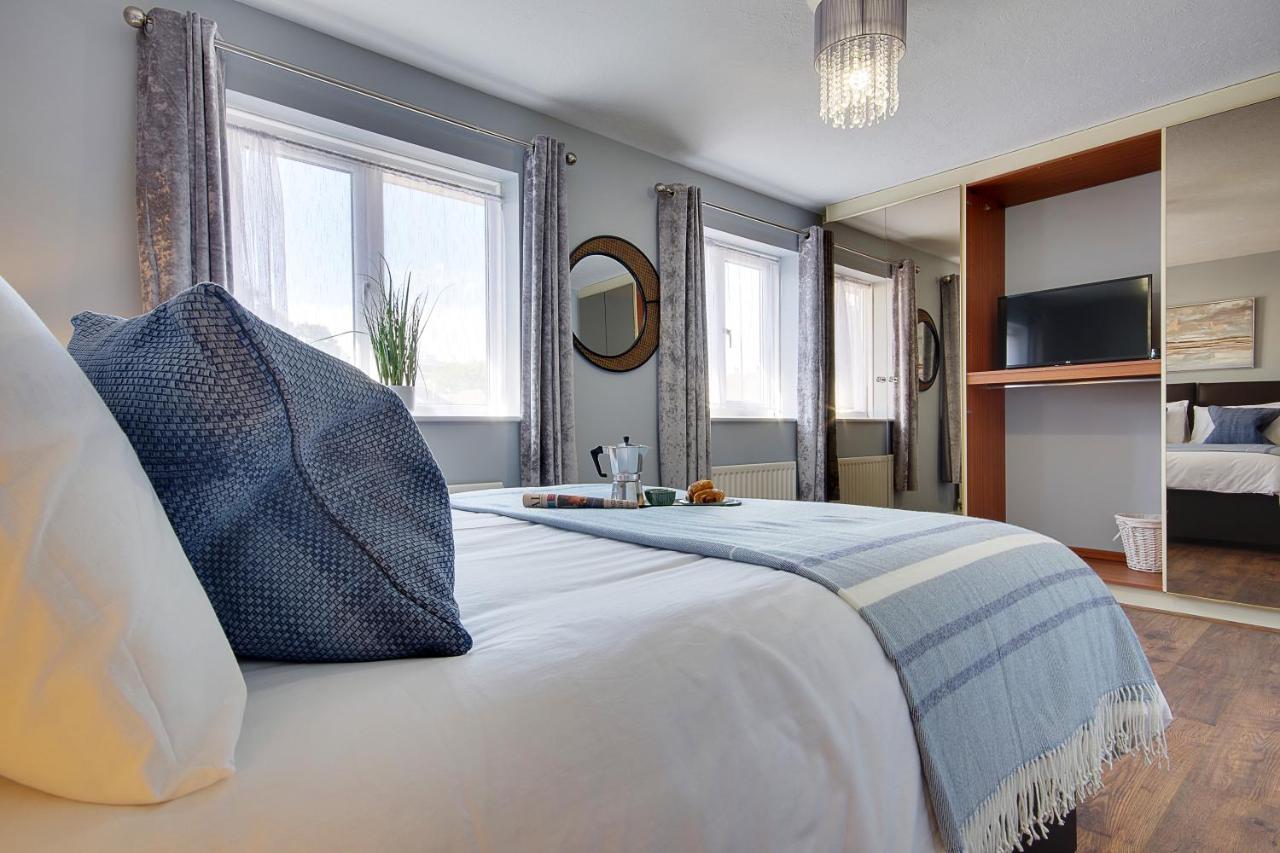 14 Oxford Mews - 5 Star Living For Up To 10 People Villa Саутхамптън Екстериор снимка